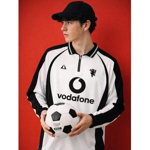 JERSEY RETRO MANCHESTER UNITED PREMIUM BERKERAH